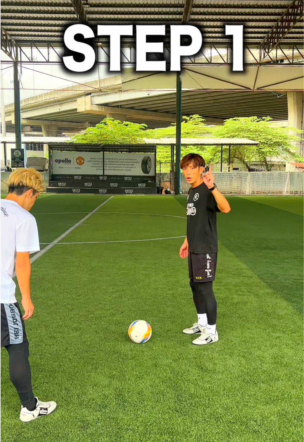 D Pull Push Tutorial  ダブルプルプッシュのやり方👌 #Shorts #Soccer #dribbling #footballskills #freestylefootball #futbol #soccertricks