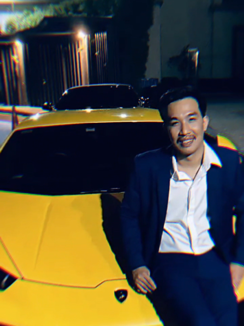 เสี่ยโป้คุ้นเคยกับเจ้าหน้าที่ตำรวจเยอะมาก #เสี่ยโป้อานนท์ #เสี่ยบุ๊ค #นักเลง #สมัยหนึ่ง #นักเลงโซเชียล #นักเลงฝั่งธน😎❤️ #กาลครั้งหนึ่ง #ผู้มีอิทธิพล 
