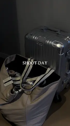 A little time stamp of shoot day :) @Whitehouse Institute Of Design #photography #fashion #designstudent 