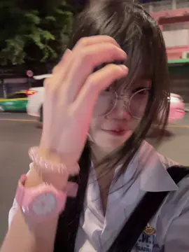พี่ข้างหลังมองกล้องหนูป่ะ7373727363673637363637363 #fyp #07 #cxret #คนไทยเป็นคนตลก #แว่นมานี่มา #สาวแว่น 