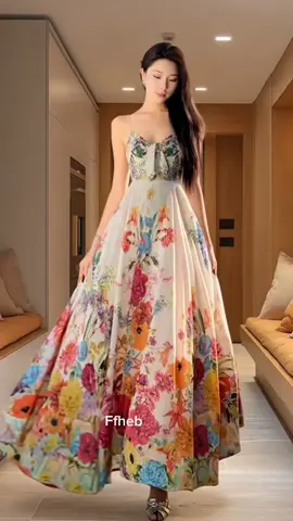 Fits XS to L bodyframe #classydress #dress #longdress #summerdress #floraldress 