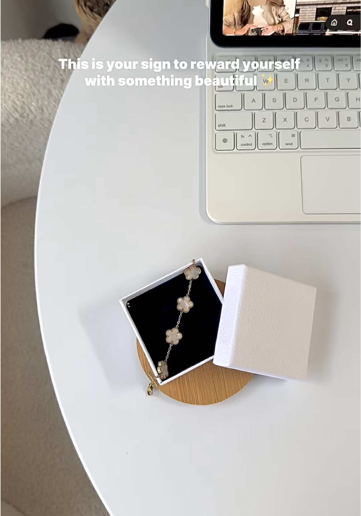 Simple. Elegant. Affordable ✨🤌🏻 @PETAL MY #bracelet #goldbracelet #jewelry #jewellery #gelang 