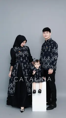 COUPLE KONDANGANnya MEWAH BANGET KAN? 🖤 couple dari @catalinatenun  😍#masyaallahtabarakkallah#jj#spill#baju#tenun#couple#keluarga 