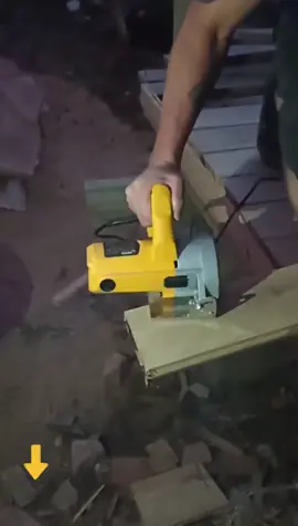 👷‍♂️ Tá cansado de ferramenta que trava no meio do serviço? Essa Serra Mármore Profissional de 1300W vai mudar seu jogo:  🔸 Corte afiado e limpo  🔸 Base reforçada e segura  🔸 Aguenta madeira, concreto e muito mais   💥 Feita pra quem trabalha sério.  📦 Envio rápido e promoção rolando! #ferramentasprofissionais #ferramentas #SerraMármore #PromoçãoDoDia #obrasemstress 