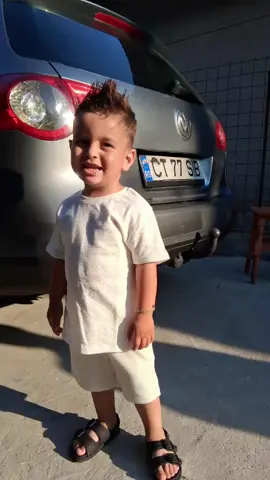 regele meu forta mea ie baiatul meu @Alkan Cociu 