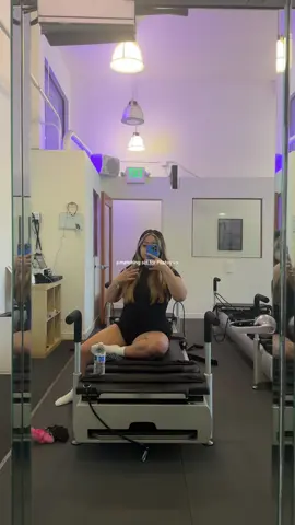 love a matching set for Pilates  #pilates #matchingset #workoutset #pilatesprincess #reformer #pilatesoutfit 