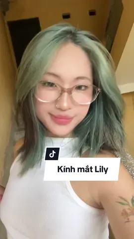 Tưởng không hợp mà hoá ra nó lại hợp không tưởng🤭 #xuhuong #xh #fyp #review #kinhcan #kinhthoitrang #glass #glasses 