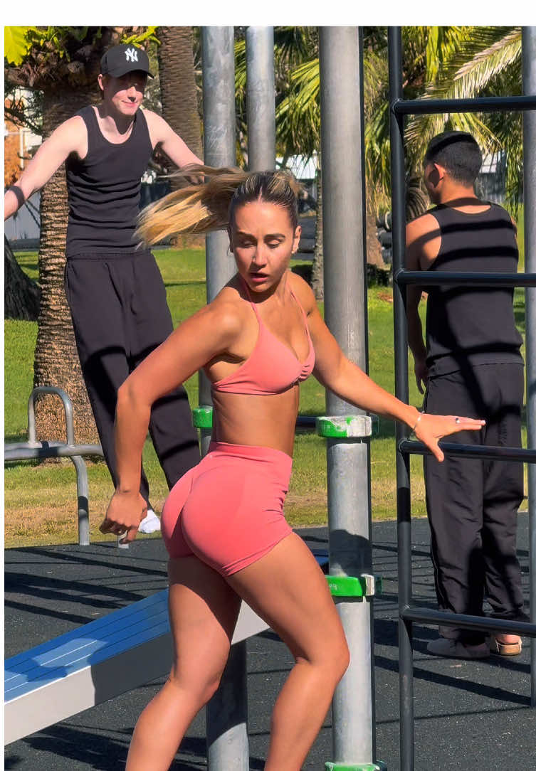 They’re flying 😂 #foryou #funny #explore #entertainment #prank 