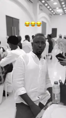 hala fuulo😂@Mss socod 💃🏽🇸🇴🦋 @Daahir hanad 🏆🇸🇴🐐👑 #faraskacad #galmudugnimo💙🤍💚 #fypシ゚ #somalitiktok 