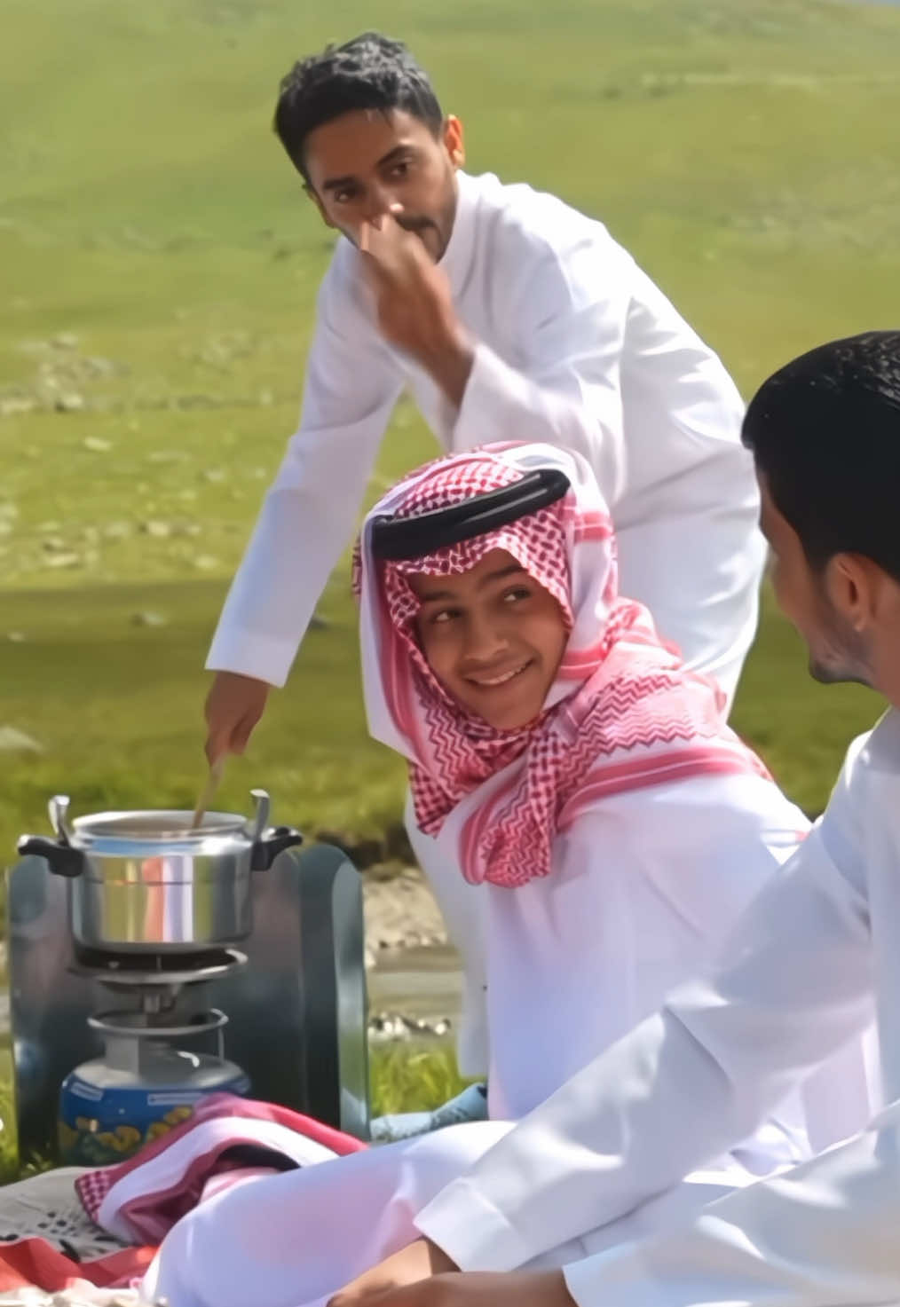 يا كامل في وصوفك🤍#سعود_واخوانه #اكسبلورexplore #fyp #fypシ #saud_brothers #fypシ゚viral #foryou 