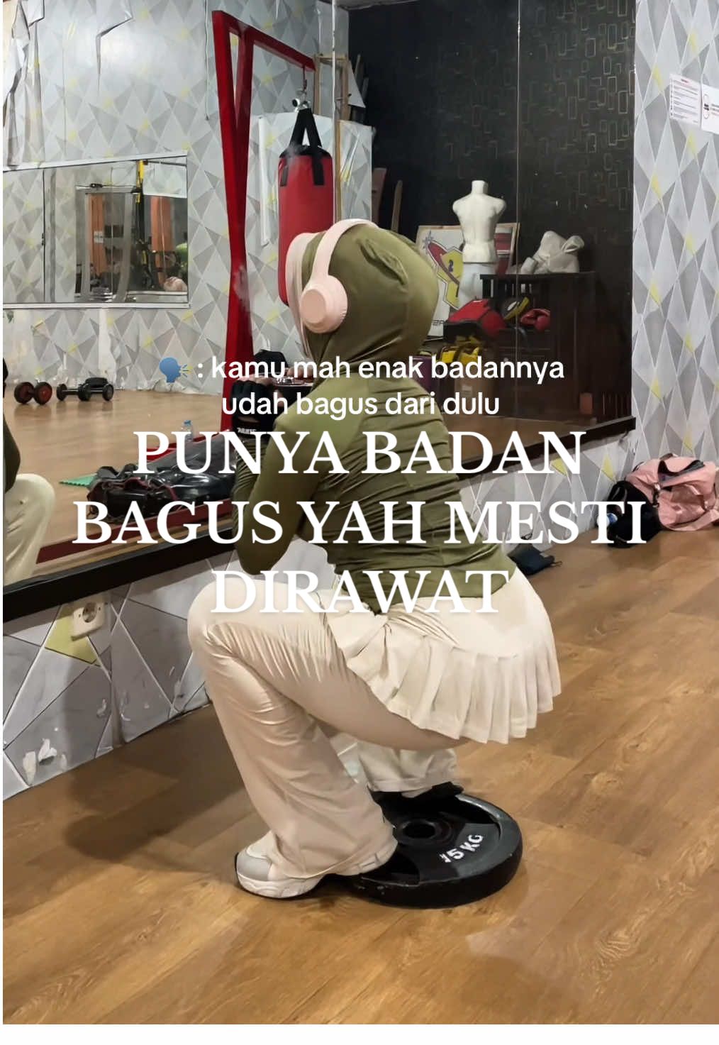Punya basic badan bagus dari dulu itu juga perlu dirawat dan dijaga biar tetap bagus 🫠🥵.  Badan bagus aja aku masih tetap nge gym, lah kamu ? Udah badan gak bagus gak mau olahraga pula 🫵🏻😌