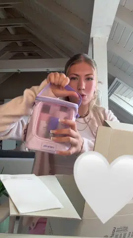unboxing pr paket 💘| unbezahlte werbung #shampoo #haircare #aesthetic #unboxing #prpaket #fyp 
