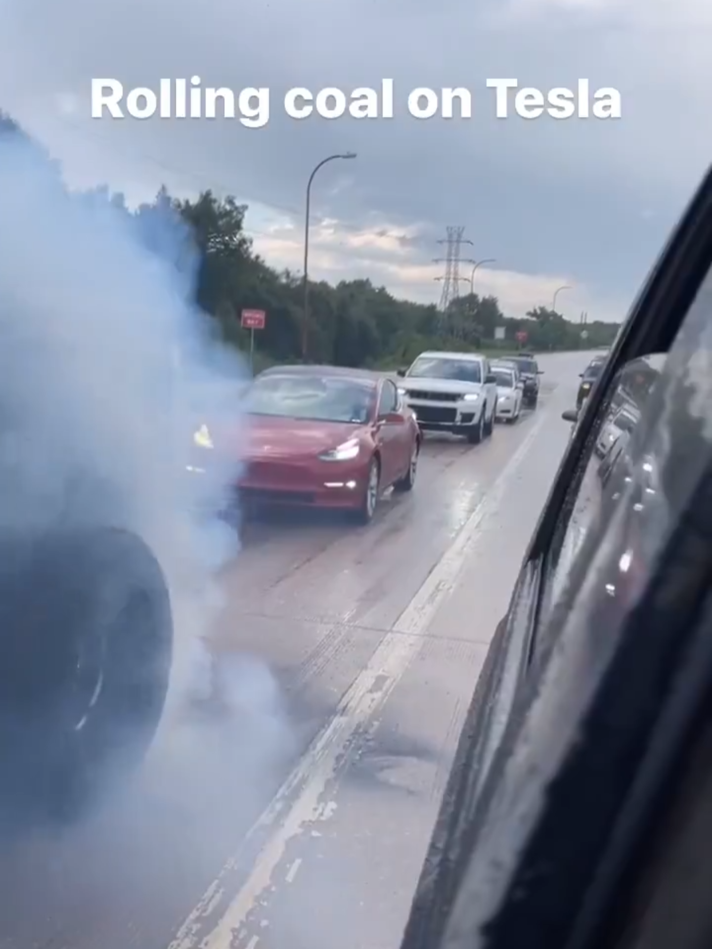 Low IQ individuals attempt to roll coal on Tesla#cyberroadster #t #telsa #fullselfdriving #selfdrive #mustanglifestyle #fordmustang #ford