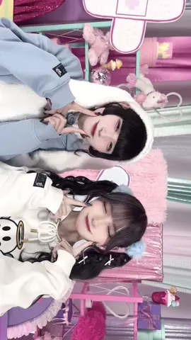 アンラッキー終末期手振りver.ににゃん初挑戦の巻！ばっちり成功です👍🏻🤍💜#アンラッキー終末期 #Ill#Idol