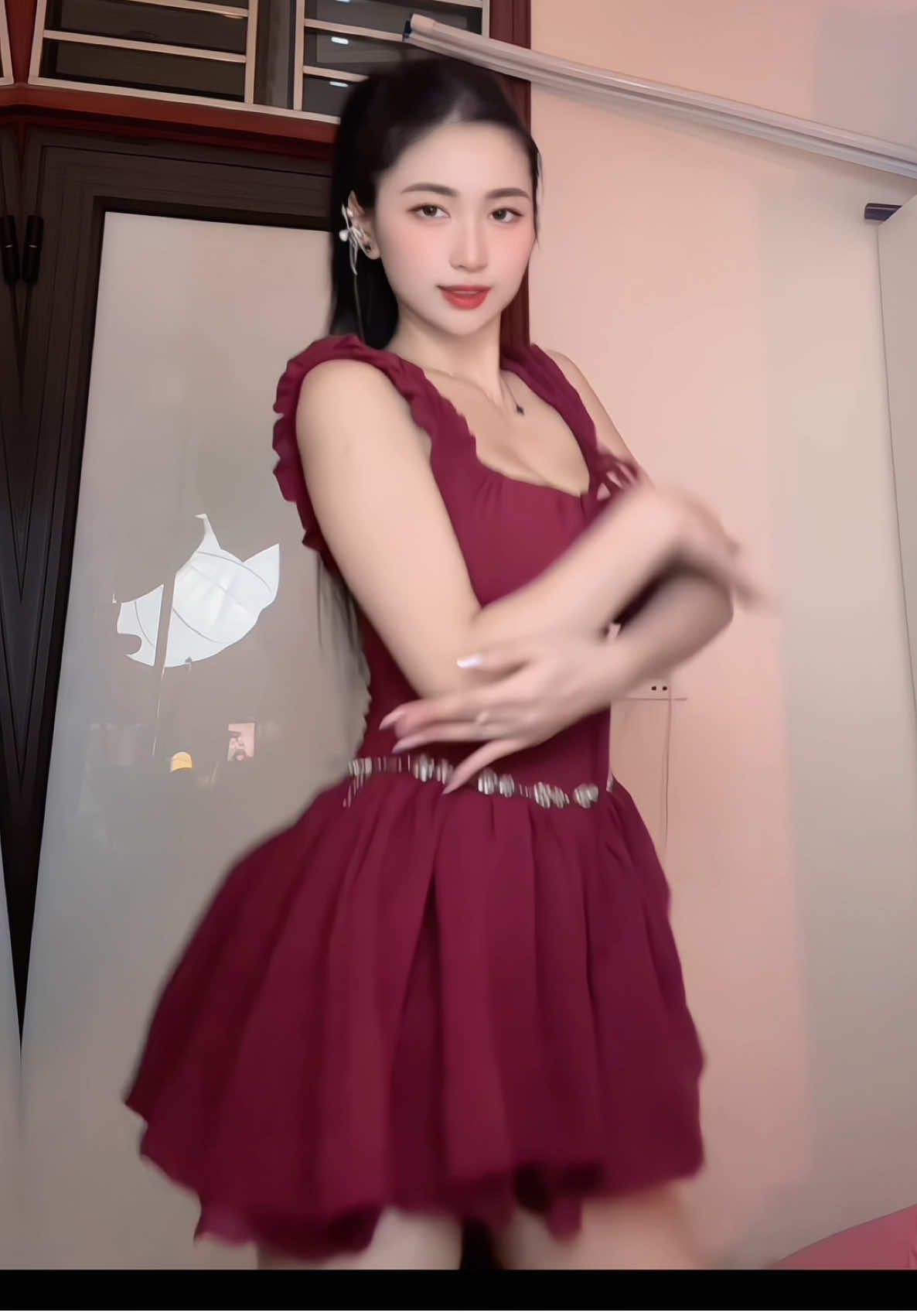 Ôm chặt em nhé anh ngừoi ơi 🎀 #idol #idollive #livedance #dance #livenhaytheoquatang #livebienhinh #trend 