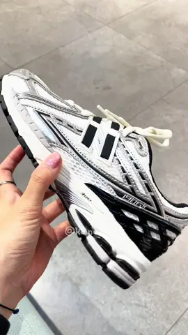 AKU SIH YESSSS. 1906R LOOOVE ITT 😎🤩🥳 #newbalance1906r #newbalance #guncang88 #shoes 