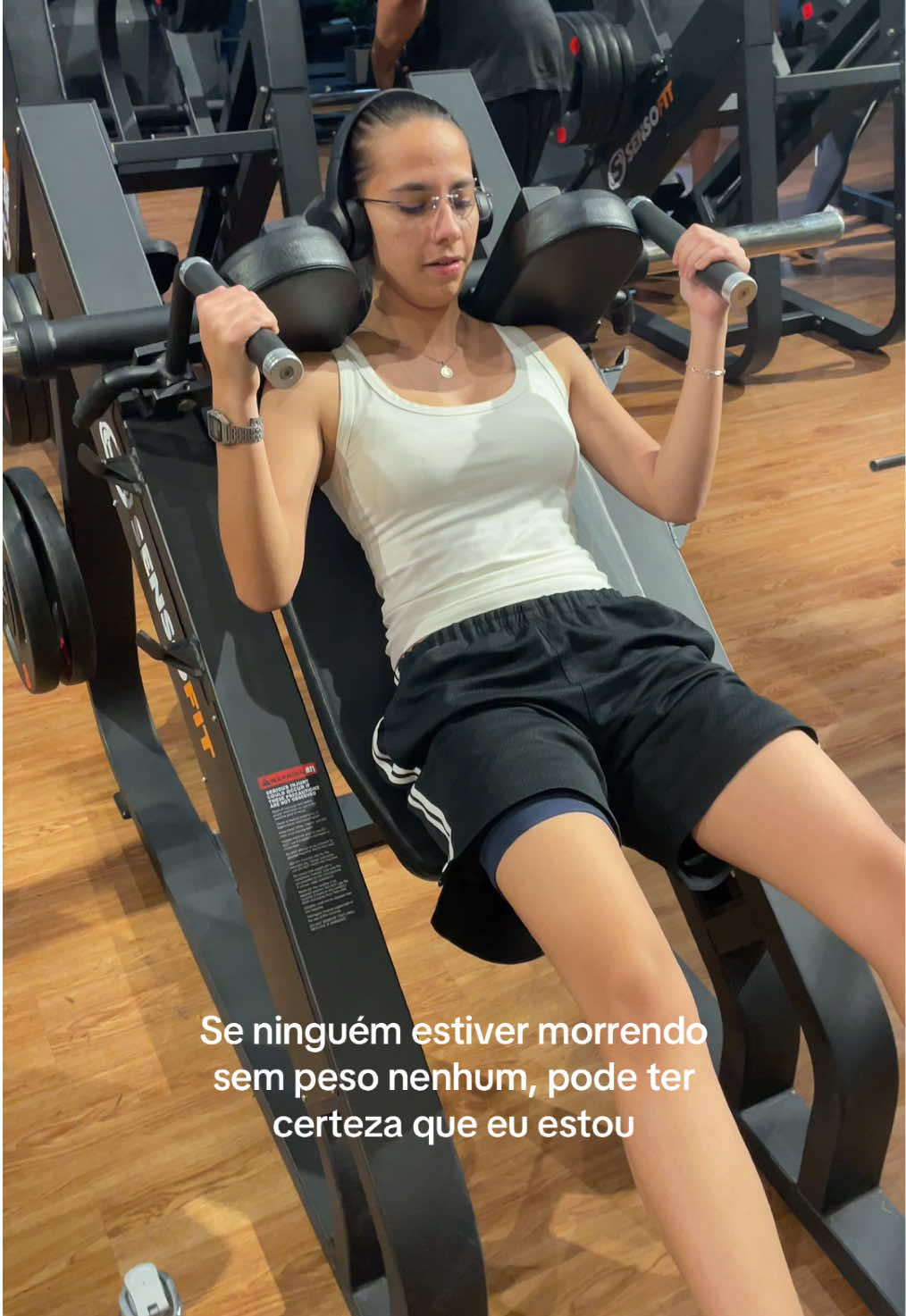 a perna tremendo MAKAKAKKAAK #academia #gymhumor #fyp 