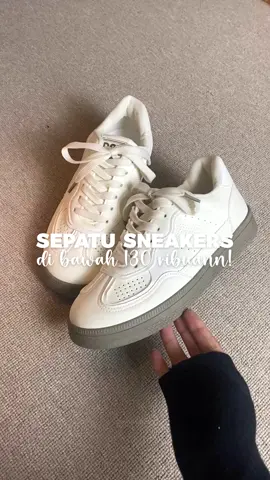 Bestie, ini sih masuk kategori murce tapi kece! under 130 doang loh 🥹✨ #sepatusneakers #sepatukoreanstyle #sepatudnyofficial #fyp #sepatuputih 