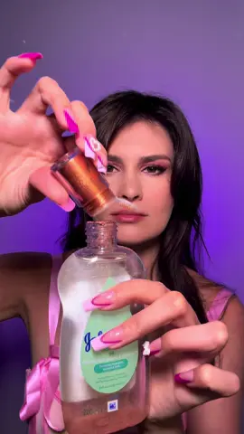 Summer glow hack! ✨ Mix Jones’s Baby Oil with highlighter for an easy DIY body shimmer. Leaves your skin glowing, hydrated, and perfect for sunny days! #BodyShimmer #SummerGlow #DIYBeauty