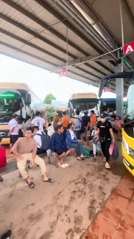 1 buổi chiều tại bến xe Viêng Chăn #viengchan🇱🇦🇻🇳 #xekhachvietnam #73quangbinh 