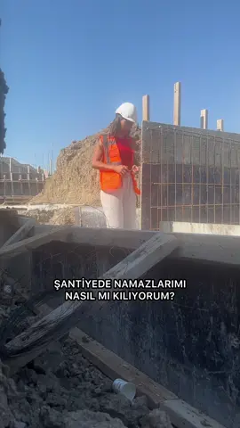 Hepsinin aldığı vakit yarım saat, verdiği huzur gün boyu🤍 #şantiyedenamaz #şantiye #namaz #islam #şantiyeşefi #inşaatmühendisi #keşfet  