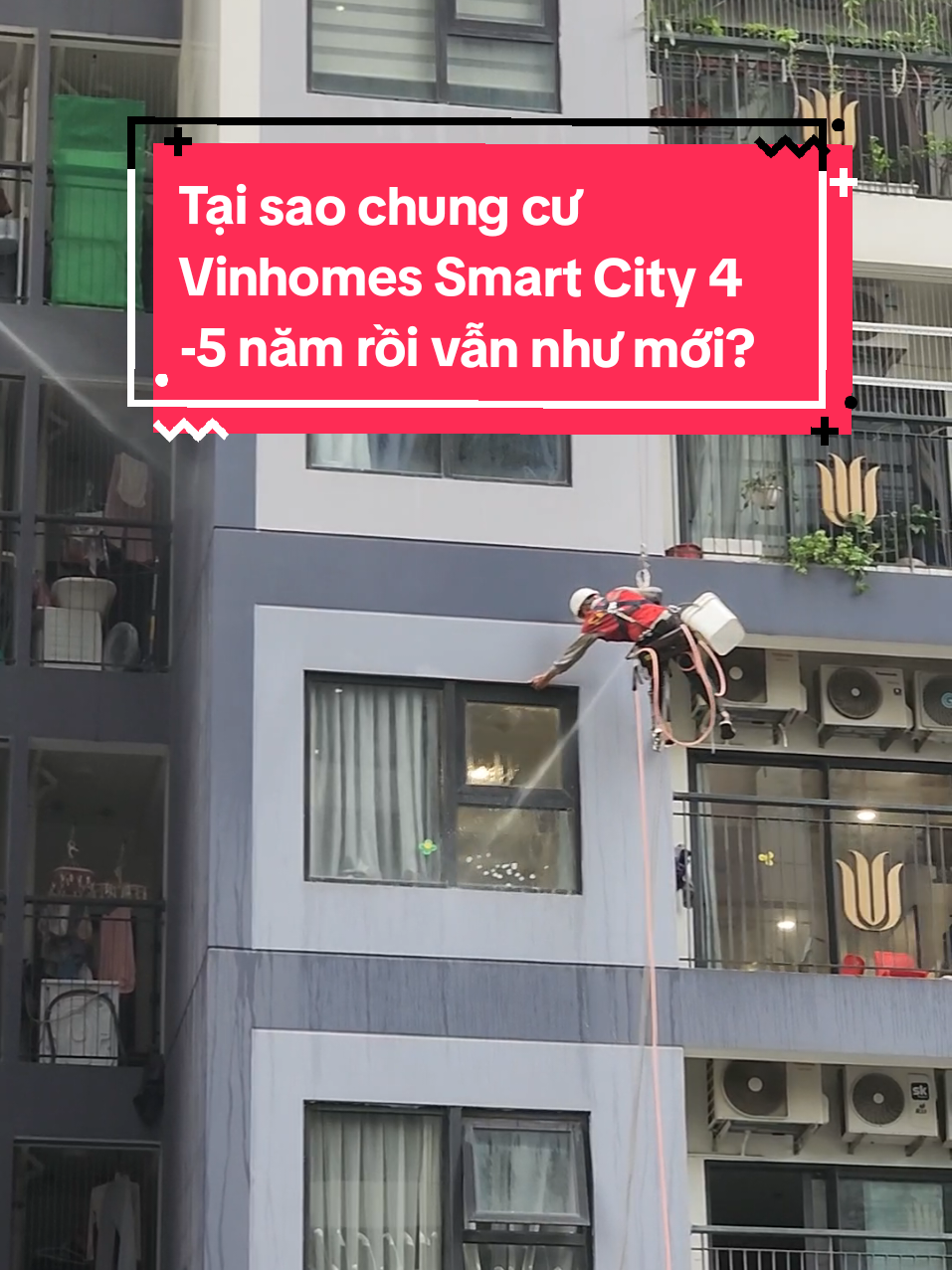 Vệ sinh mặt ngoài chung cư tại Vinhomes Smart City #ThiếtKếNộiThất #noithatskylight #cuocsongthuongngay #ktshuan #vinhomessmartcity #thecanopy 