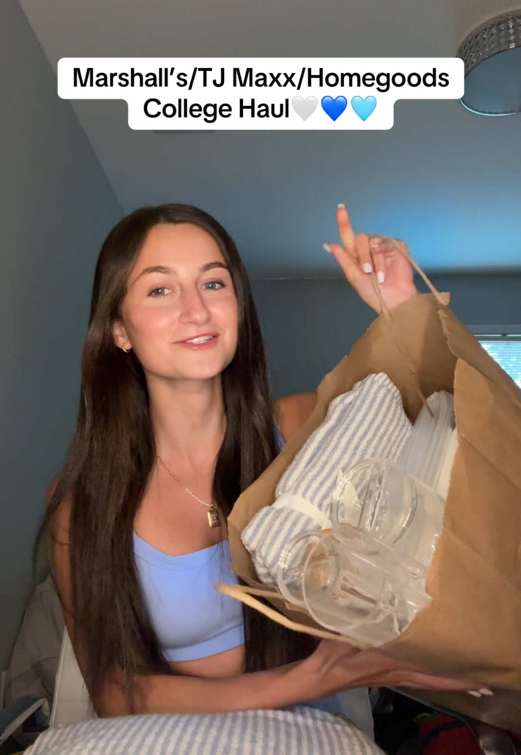 thank you @Marshalls for getting me ready for college💙 #collegehaul #marshallsfinds #tjmaxxhaul #homegoodshaul #collegeessentials #dormessentials #dormshopping #backtoschoolshopping #collegestudent #sororitygirls #recruitmentessentials #universitystudent #whiteandblue #coastalroomdecor #coastalgranddaughter #collegeapartment 
