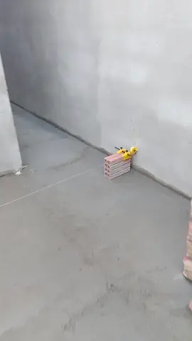 🚨 Dica de ouro pra quem é pedreiro! Esse gabarito facilita demais o assentamento de blocos e tijolos, deixando tudo no prumo e nivelado. E o melhor: já vem com 50 metros de linha! Mais agilidade, mais precisão e obra no capricho! 👷‍♂️✅#Pedreiro #Obra #ConstruçãoCivil #DicaDeObra #FerramentaDePedreiro #GabaritoDeAssentamento #PedreiroProfissional #TikTokShopping #AssentamentoDeBlocos #DicaDeConstrução #LinhaDePedreiro #ObraTop #FerramentaBoaENemÉCara 