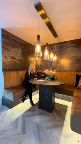 Next stop on the showroom tour with Claire – exploring our bathroom and dining displays. Take a look at how our stone transforms every space. 🙌  #quartz #quartzbathroom #dekton #dektonbycosentino #quartzworktops #bathroom #bathroomdesign #bathroominspiration #interiordesign #bathroomstyle #dining #diningroomdecor #diningexperience #homerenovationideas #interiordesign #stonesurfaces 