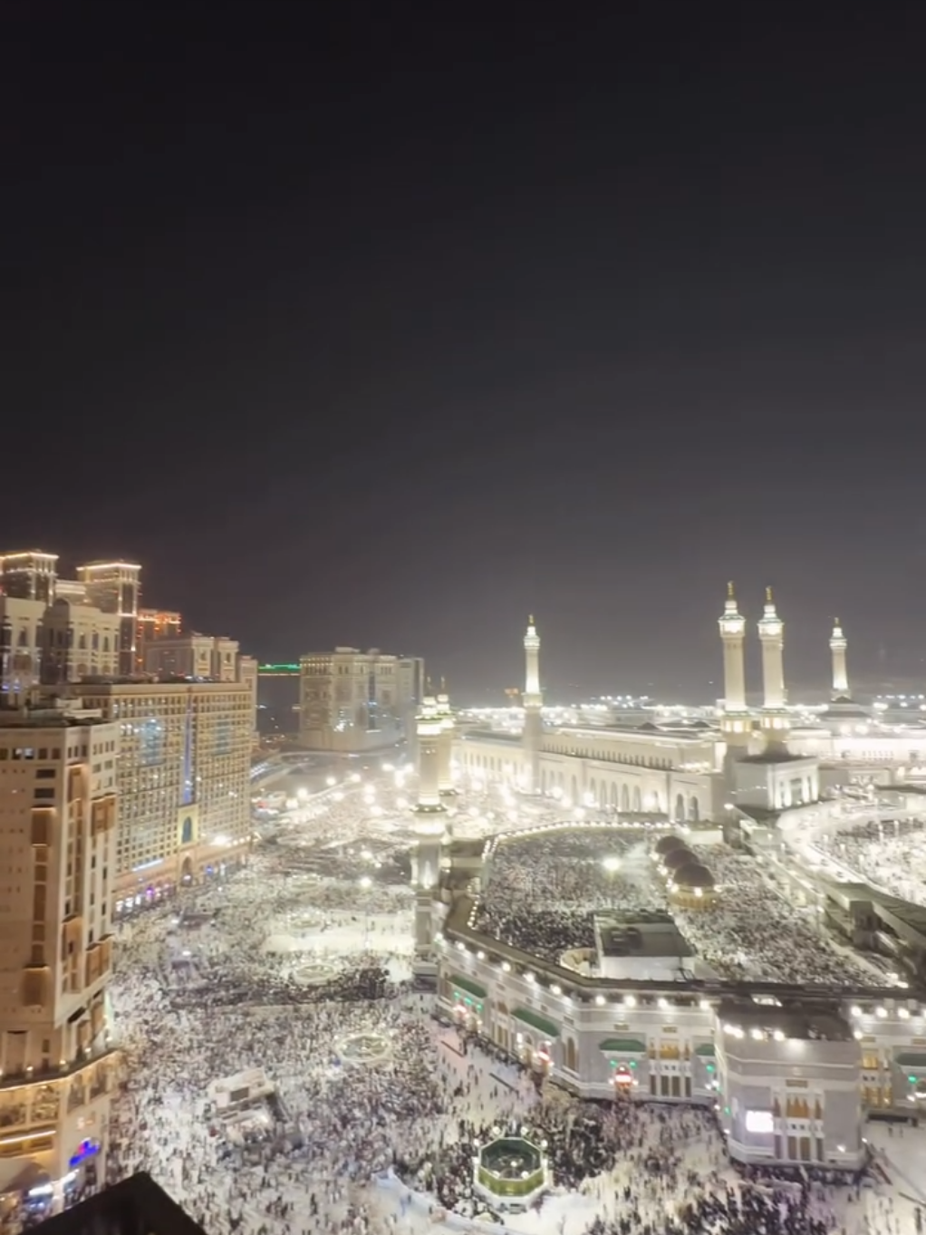 just me and اللَّهْٰ #makkah #umrah 
