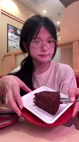 happy tummy, happy me 💭🍣 #07 