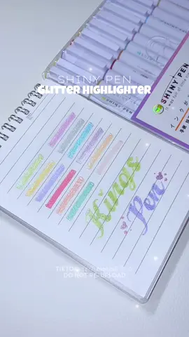 Nakakasipag naman magnotes pag ganito kaganda highlighter. 🥹🫶🏻✨ Pwedeng pwede din sya gamitin for notes design or pang lettering! ~shiny pen/glitter highlighter from Kings Pen 🤗 #shinypen #glitterhighlighter #glitterhighlighters #highlighterpen #highlighterset #highlighter #studentmusthave 