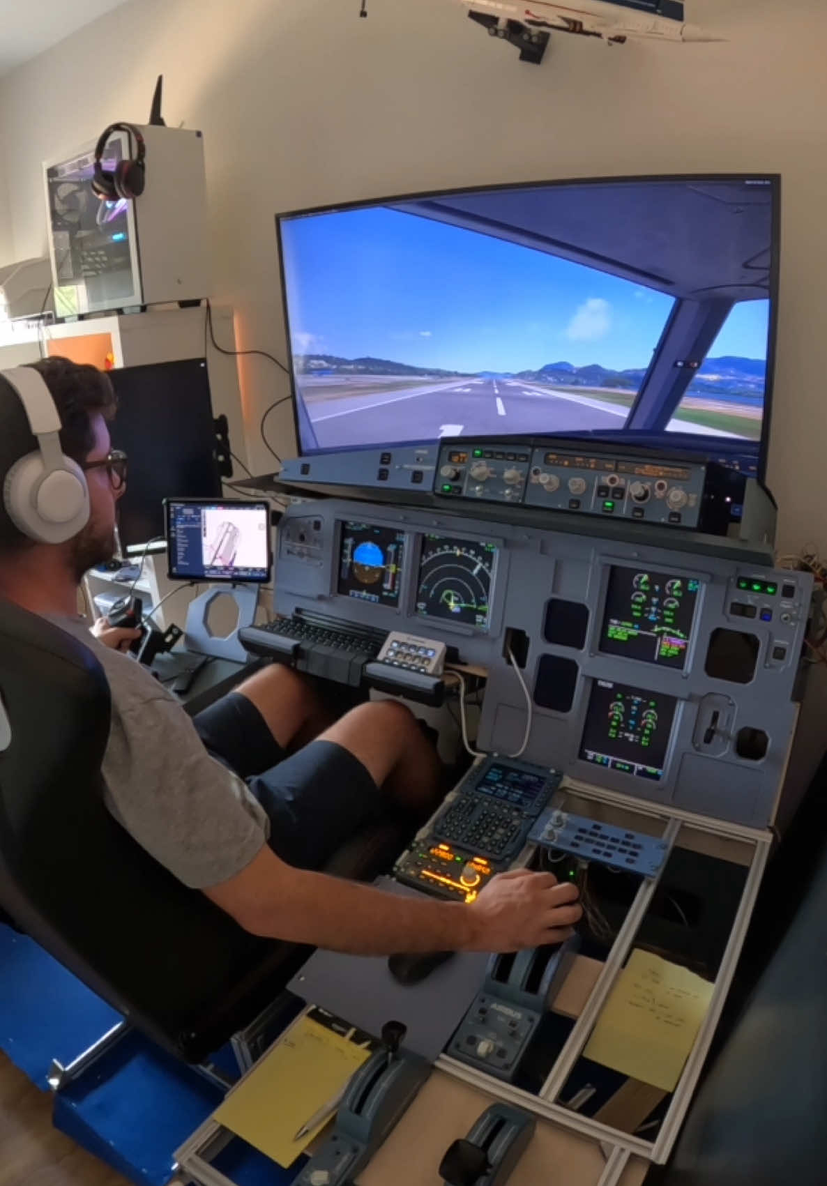 🎬 Full power en Corfú Motores al máximo y nos vamos al aire desde la isla griega 🇬🇷✈️ ¿Dónde quieres que haga el próximo despegue o aterrizaje? ¡Comenta abajo! 👇🔥 #FlightSim #A320Simulator #CorfuTakeoff #TakeoffRoll #HomeCockpit #PilotTok #SimuladorDeVuelo #AirbusA320 #AviationTok #Despegue #FlyingFromHome #AvGeek