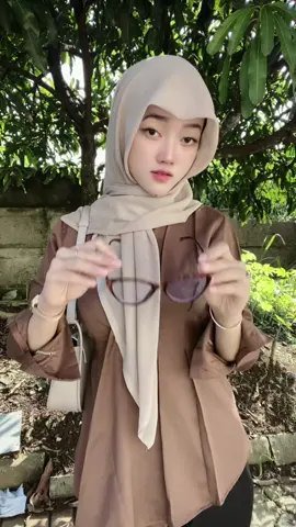 👓 Kacamata kekinian dan tas, harga merakyat! Bikin gaya makin tajam & kece. Cek koleksi lengkapnya sekarang!#kacamata #afiliettiktok #aksesoris 