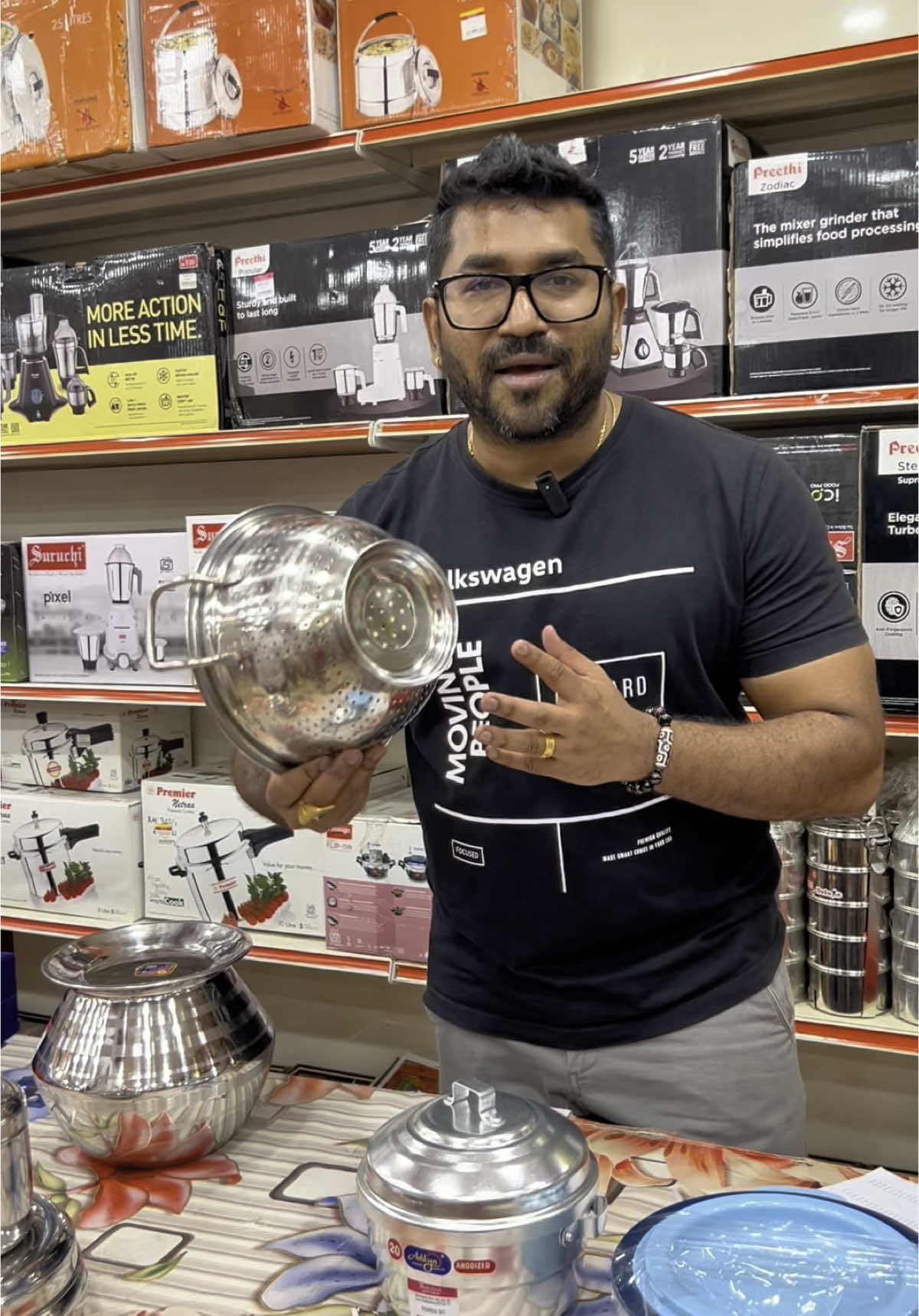 🛍️ ARUNAS TEXTILES – AADI MEGA SALE 2025 🔥 📅 5th Week Special: 08, 09 & 10 August Only! 🍽️ KITCHEN ITEMS – BUY 1 FREE 1 💥 Starting from RM79, RM89, RM99 💸 Big Discounts | Shocking Prices | Best Deals 🎁 Biggest Offers on Kitchen Essentials ✅ Premium Quality at Affordable Prices ⏳ Don’t Miss This Golden Opportunity! 💝 HURRY UP, DEAR VALUED CUSTOMERS! 📍 Visit ARUNAS TEXTILES – KLANG, MALAYSIA 🇲🇾