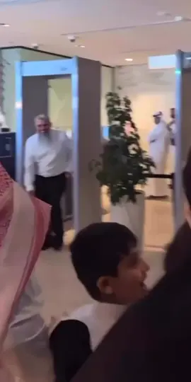 هذا الحب الحقيقي هذا الحب اللي ينكتب بالدموع مو بس بالاقلام 😭😭😭😭😭😭😭😭😭 اصدق  مشاعر شفته حقيقة #حميدان #حميدان_التركي #حب #الشعب_الصيني_ماله_حل😂😂 #you #اكسبلور #CapCut #ترند #ترندات_تيك_توك #الرياض #الرياض_الآن 