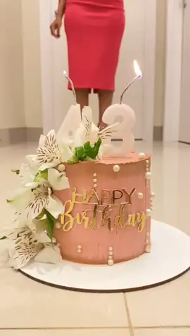 Bem vindo 44! 💖 #mulher #viral #aniversario #niver #idade #happybirthday #trendaniversario 