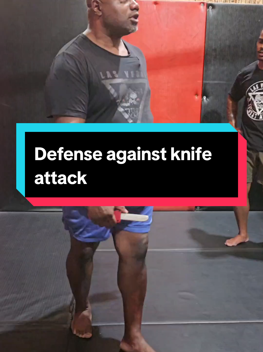 Defense against a knife attack. #lasvegascombatacademy #CoachBritt #lasvegaskravmaga #knifedefense ##streetselfdefense 