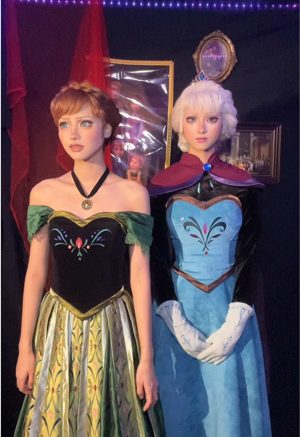 #elsa #anna   #annacosplay #elsacosplay #elsacosplayppppppppppppppp #frozen #disney #frozencosplay #cosplay #fypシ°