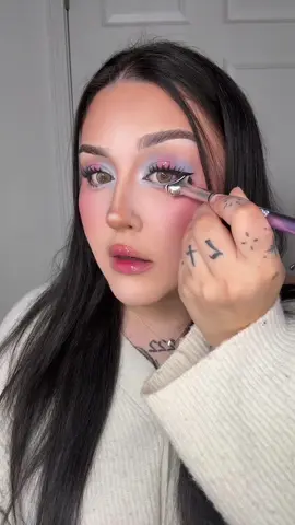 TESTING VIRAL LOWER LASH STAMP 🤨 @UNICOS Cosmetics #makeup #makeuptutorial #lashes #douyin #makeupreview #beauty 