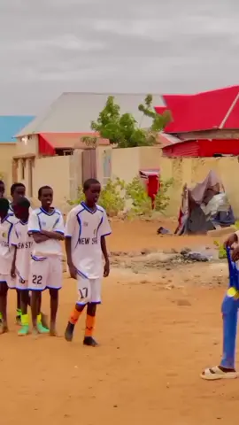 ᴀʟx ᴜɢᴜ ᴅᴀᴍʙᴇᴇɴ ᴄʜᴀᴍᴘɪᴏɴs 🥇🏆🤍#soomalitiktok #champions #final #football #newstarfc⚽️❤️ #fans #viral #fypシ゚ #fyp #views ##fypシ゚ #ffffffyyypppppp #ffffffyyypppppp 