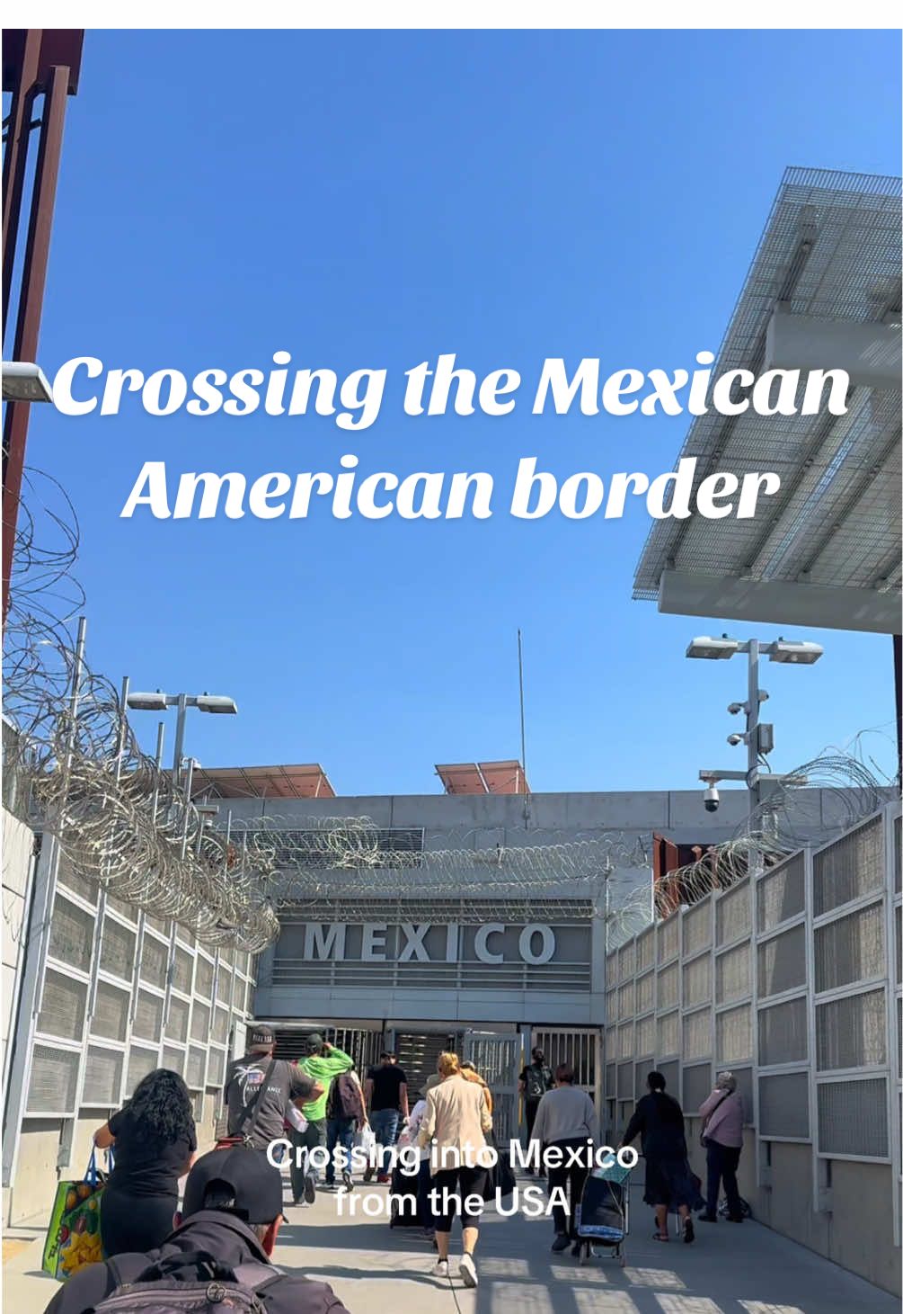 Petition to re-decorate the border bc it’s noottt giving 