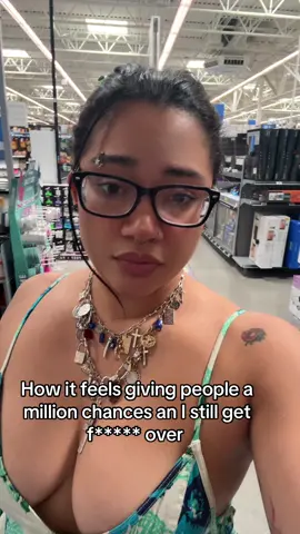 Friends relationship my mom always said when people show you who they really are believe it the 1st time #fypシ #olebrandselect #trendingvideo #denvercolorado #viral 