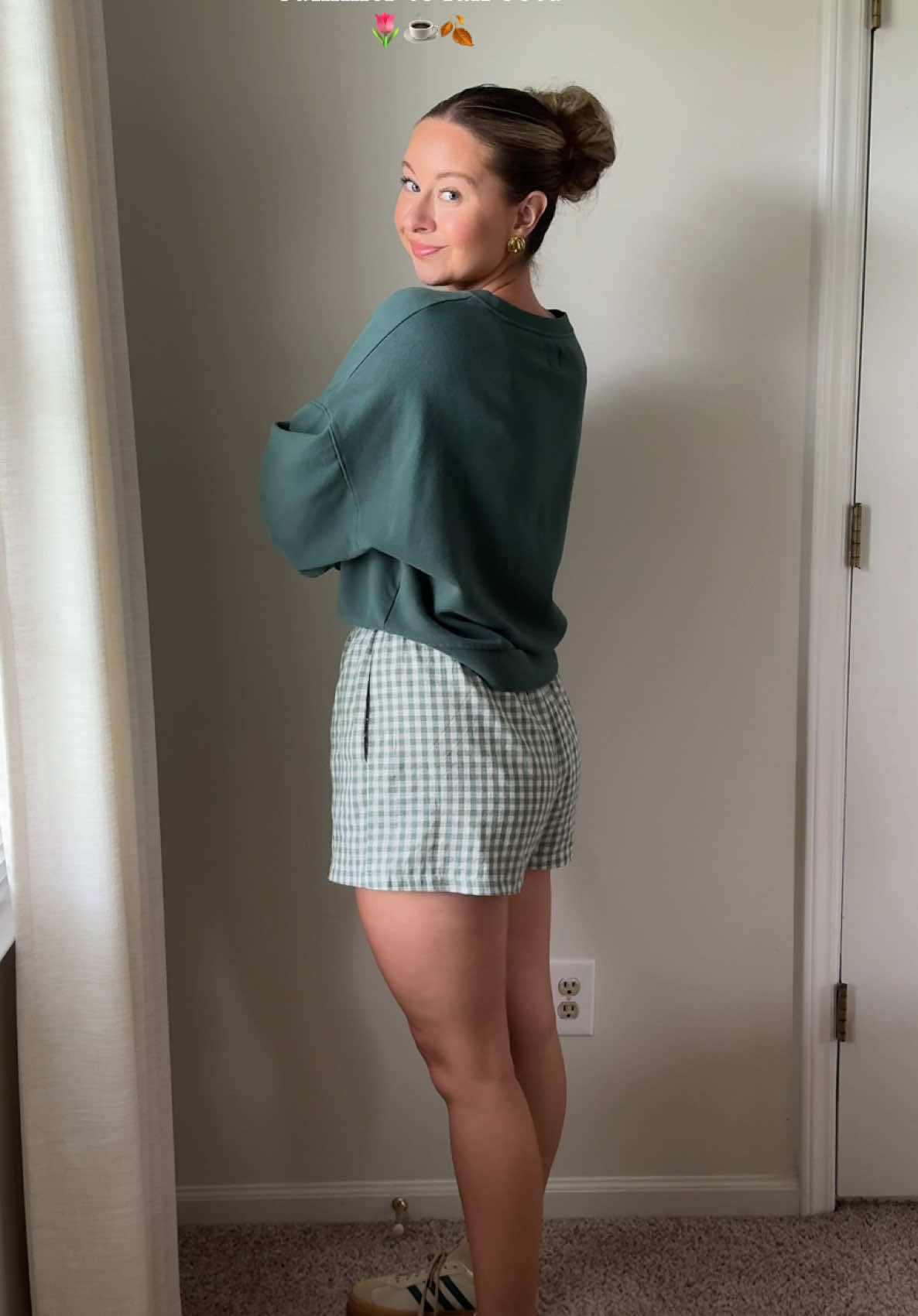 I’m not gonna lie I’m loving these chilly, rainy days we’ve been having lately 🤭 #OOTD #outfitinspo #falltransitionoutfit #outfitideas 