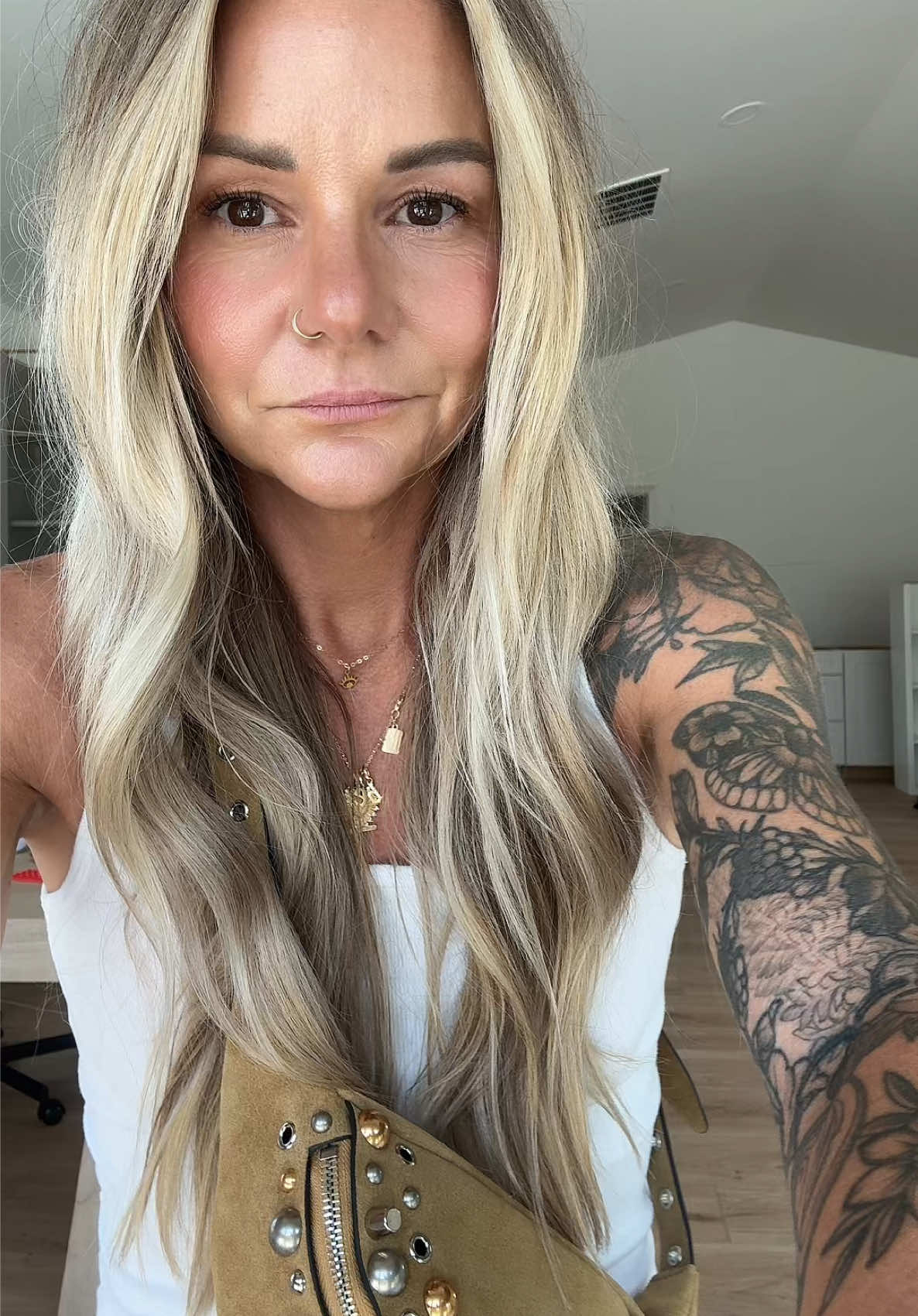 Friendly reminder that we all have an expiration date, so do whatever the F makes you happy!  #fashiontok #OOTD #ootdfashion 