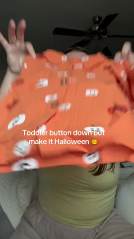 So stinkin cute!! #toddlerhalloweenoutfit #toddlerfallfinds #toddlerboyfallfashion #halloweenfashion 