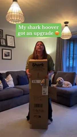 I’m not gonna lie babes  @Shark Home UK @VeryUK, you had me nervous for a hot sec 😅 but I LOVE 😍 @louise may I blame you for influencing me (in the best way of course 🤭) #sharkhoover #powerdetect #shark #cleanwithme #unboxing 