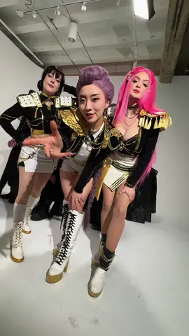 Group performance!  Rumi me Mira @danielledenicola  Zoey @Julia Maggio  Jinu @Danny  Baby @AltoDZI  Abby @Jonny Tran  Romance @Steven He  Mystery @Hansama  #kpopdemonshunter 