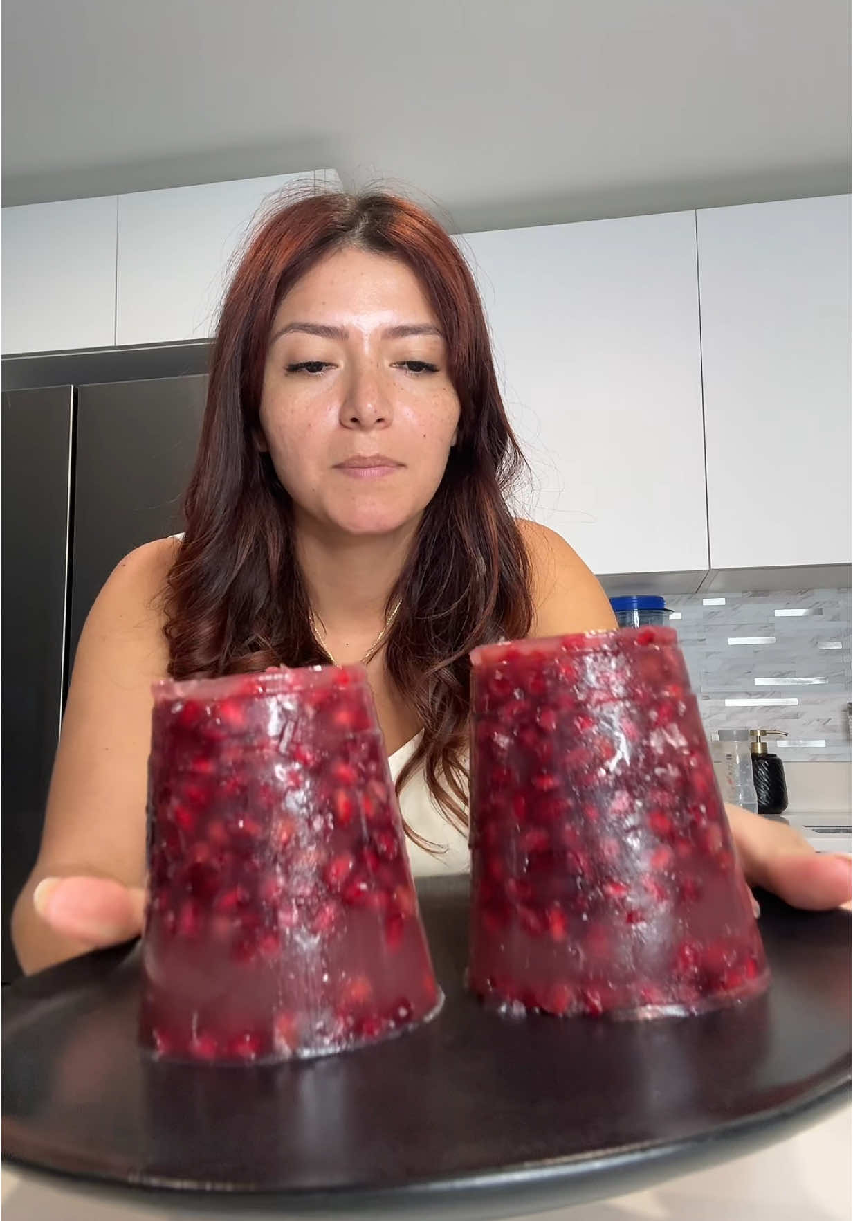 Hasta regañada, salió la Sofía. Jajajaja 