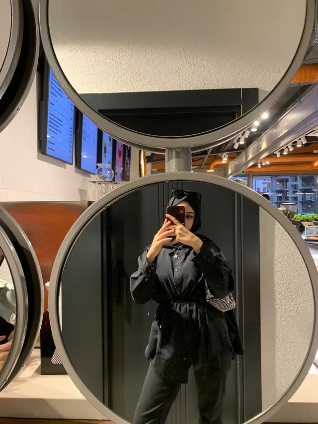 azarr azarrr @büşra @fatma ask karılarım beniim  #keşfet #dump #arkadaş #cafe #soulmate #camelia #bff 